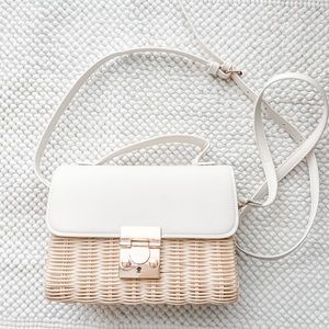 Mud Pie Straw & White Purse